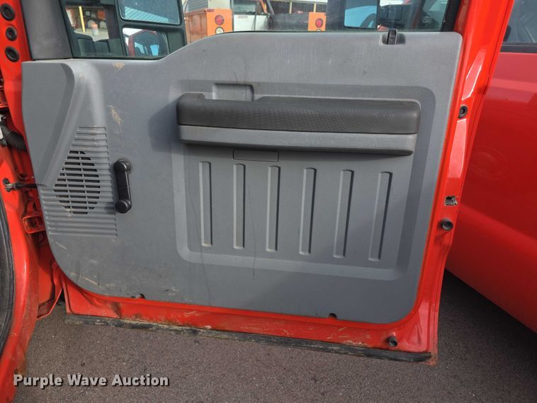 image for item FI0840 2011 Ford F250 Super Duty pickup truck