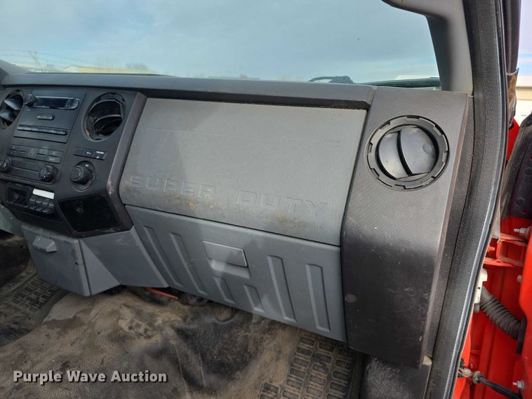 image for item FI0840 2011 Ford F250 Super Duty pickup truck