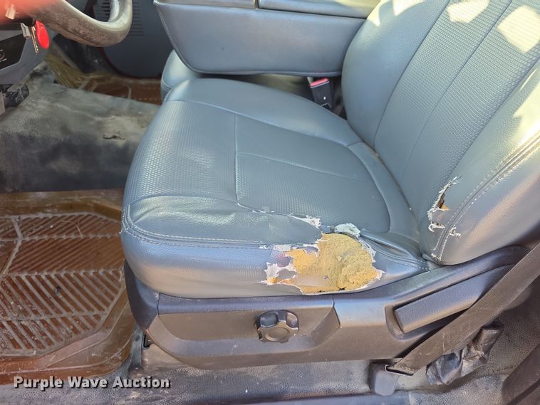 image for item FI0841 2011 Ford F250 Super Duty pickup truck