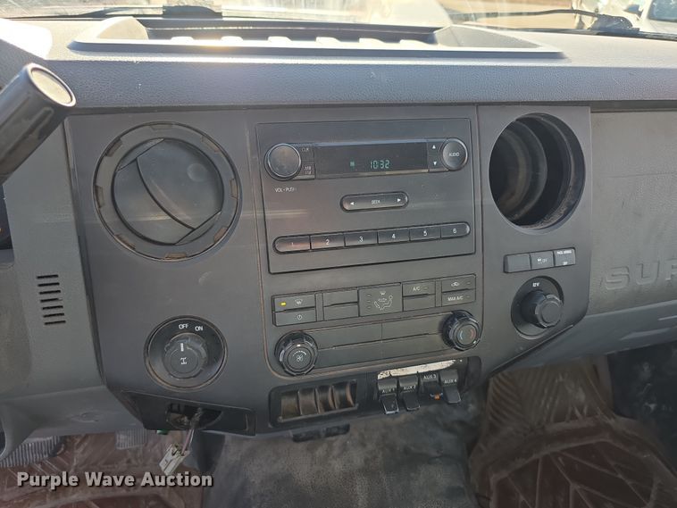 image for item FI0841 2011 Ford F250 Super Duty pickup truck