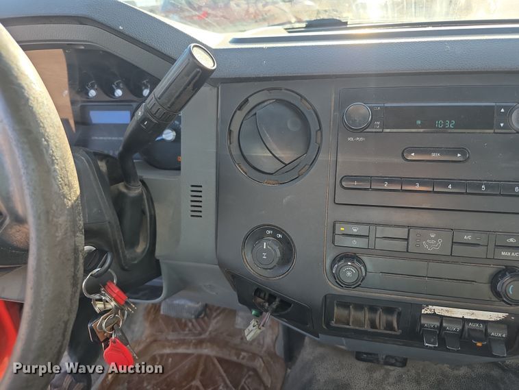 image for item FI0841 2011 Ford F250 Super Duty pickup truck