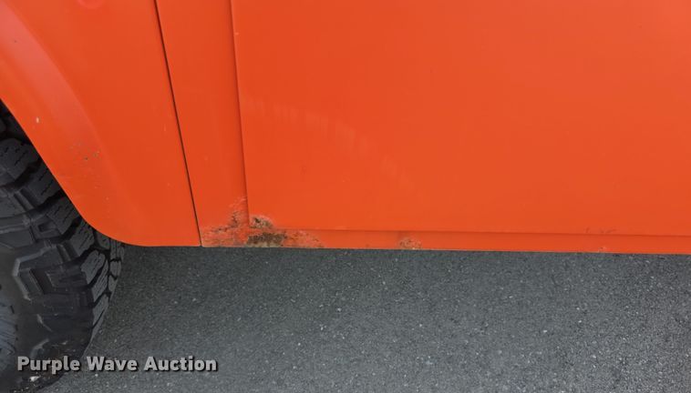 image for item FI0842 2010 Ford F250 Super Duty utility bed pickup truck