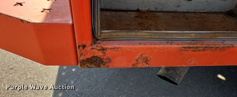 image for item FI0842 2010 Ford F250 Super Duty utility bed pickup truck