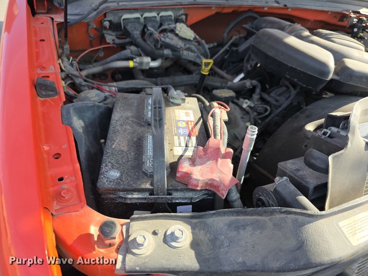 image for item FI0842 2010 Ford F250 Super Duty utility bed pickup truck