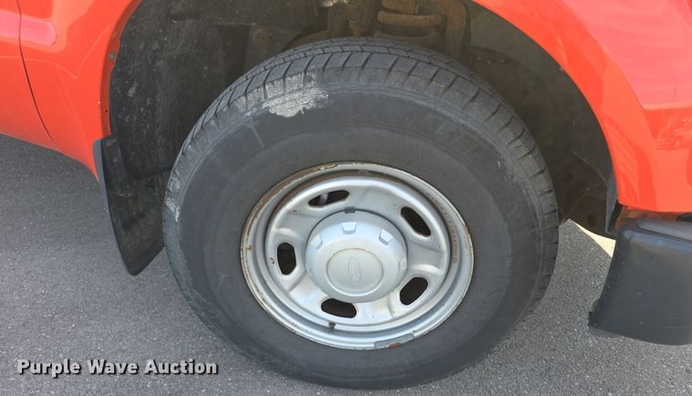 image for item FI0842 2010 Ford F250 Super Duty utility bed pickup truck