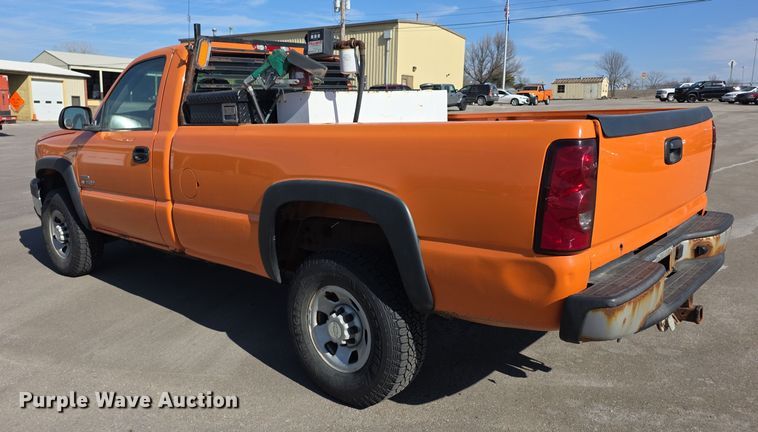 image for item FI0844 2006 Chevrolet Silverado 3500HD pickup truck
