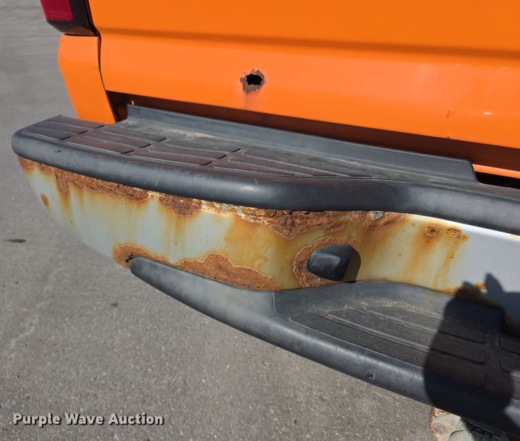 image for item FI0844 2006 Chevrolet Silverado 3500HD pickup truck