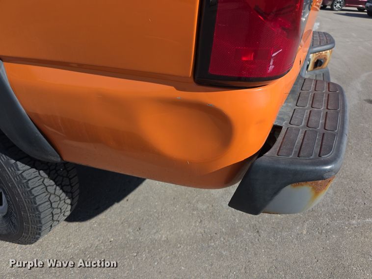 image for item FI0844 2006 Chevrolet Silverado 3500HD pickup truck