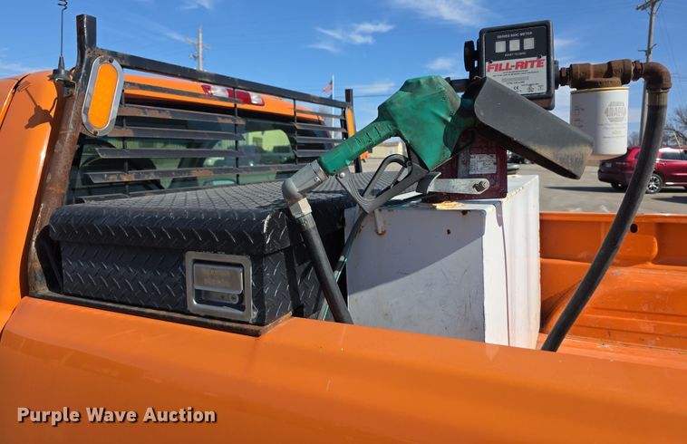 image for item FI0844 2006 Chevrolet Silverado 3500HD pickup truck