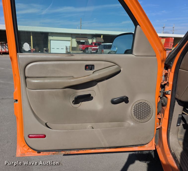 image for item FI0844 2006 Chevrolet Silverado 3500HD pickup truck