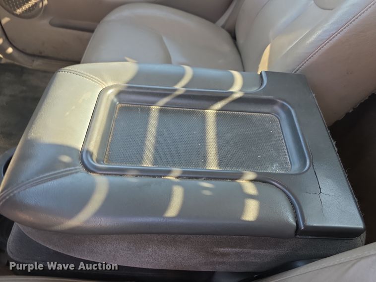 image for item FI0844 2006 Chevrolet Silverado 3500HD pickup truck