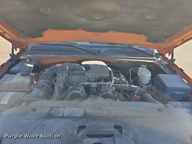 image for item FI0844 2006 Chevrolet Silverado 3500HD pickup truck