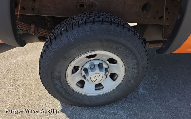 image for item FI0844 2006 Chevrolet Silverado 3500HD pickup truck