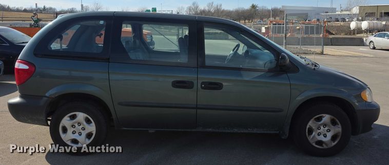 image for item FI0846 2003 Dodge Caravan SE van