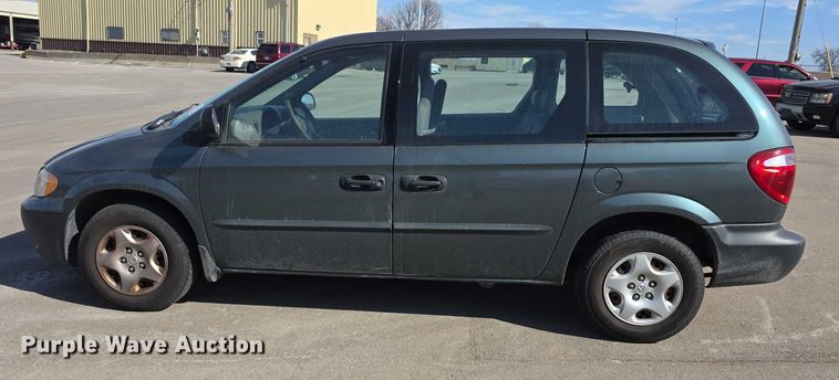 image for item FI0846 2003 Dodge Caravan SE van