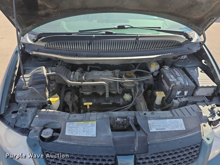 image for item FI0846 2003 Dodge Caravan SE van