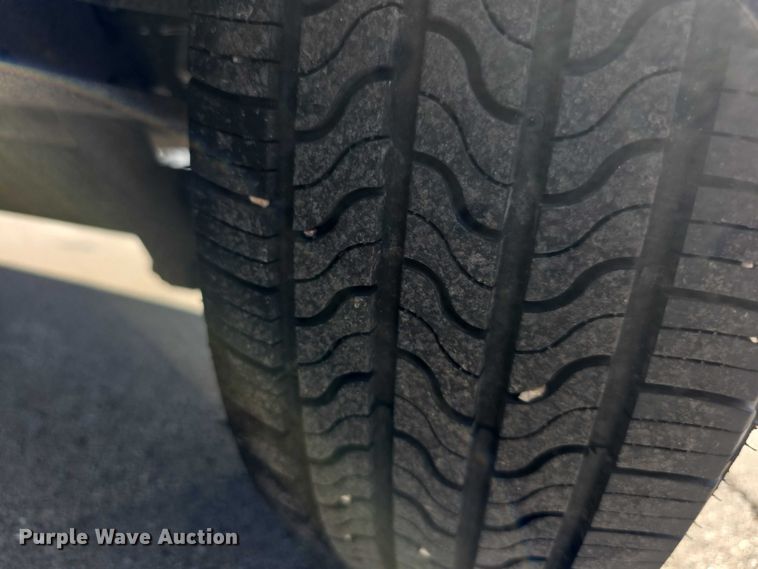 image for item FI0846 2003 Dodge Caravan SE van