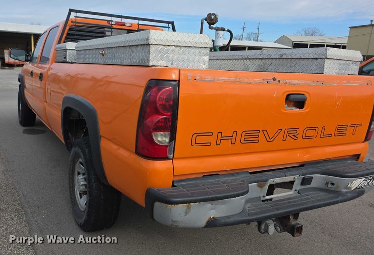 image for item FI0849 2007 Chevrolet Silverado 3500 Crew Cab pickup truck