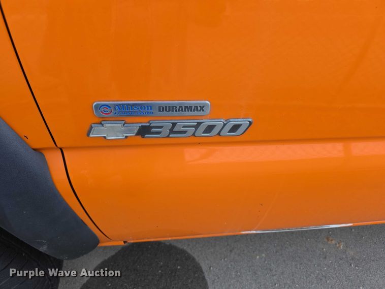 image for item FI0849 2007 Chevrolet Silverado 3500 Crew Cab pickup truck