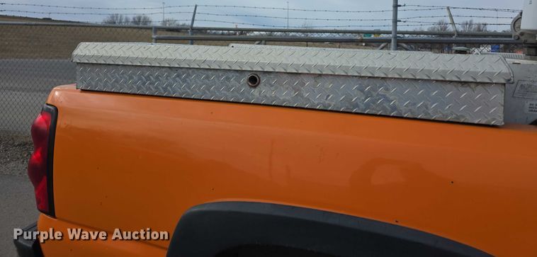 image for item FI0849 2007 Chevrolet Silverado 3500 Crew Cab pickup truck