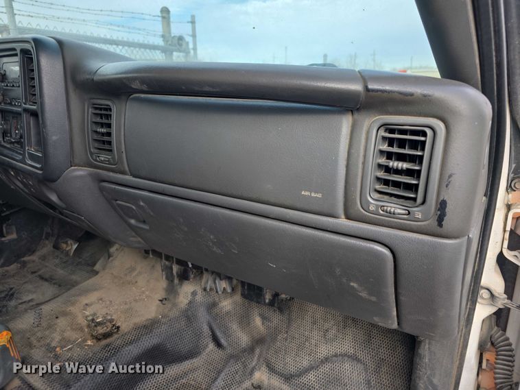 image for item FI0849 2007 Chevrolet Silverado 3500 Crew Cab pickup truck