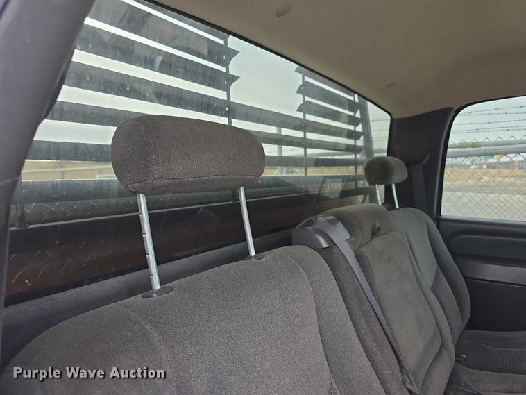 image for item FI0849 2007 Chevrolet Silverado 3500 Crew Cab pickup truck