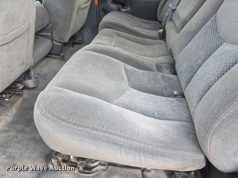 image for item FI0849 2007 Chevrolet Silverado 3500 Crew Cab pickup truck