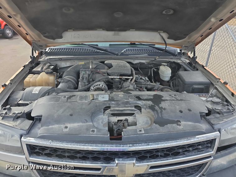 image for item FI0849 2007 Chevrolet Silverado 3500 Crew Cab pickup truck