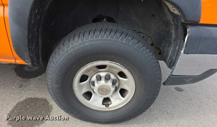 image for item FI0849 2007 Chevrolet Silverado 3500 Crew Cab pickup truck