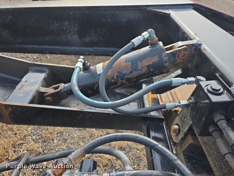 image for item FI0872 2004 Load King 553SS lowboy equipment trailer