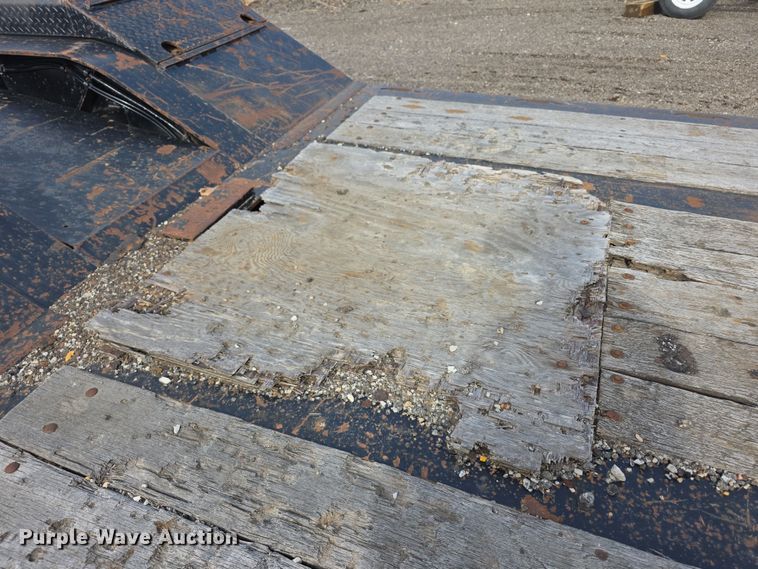 image for item FI0872 2004 Load King 553SS lowboy equipment trailer