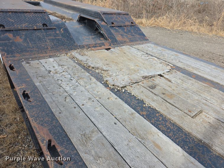 image for item FI0872 2004 Load King 553SS lowboy equipment trailer