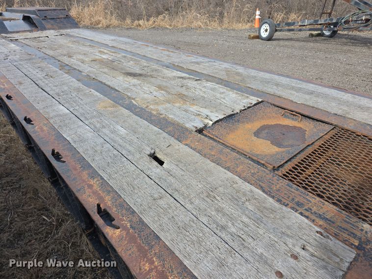 image for item FI0872 2004 Load King 553SS lowboy equipment trailer