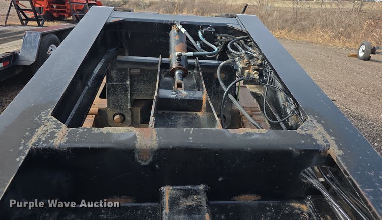 image for item FI0872 2004 Load King 553SS lowboy equipment trailer