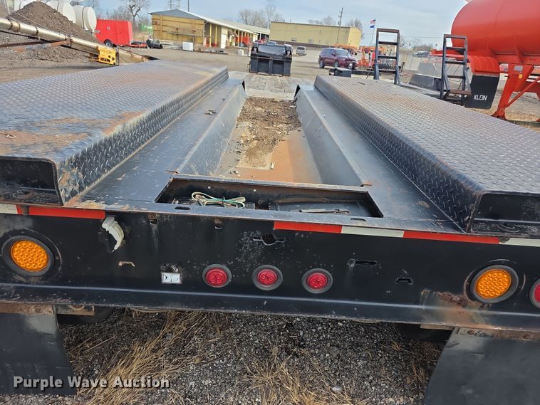 image for item FI0872 2004 Load King 553SS lowboy equipment trailer