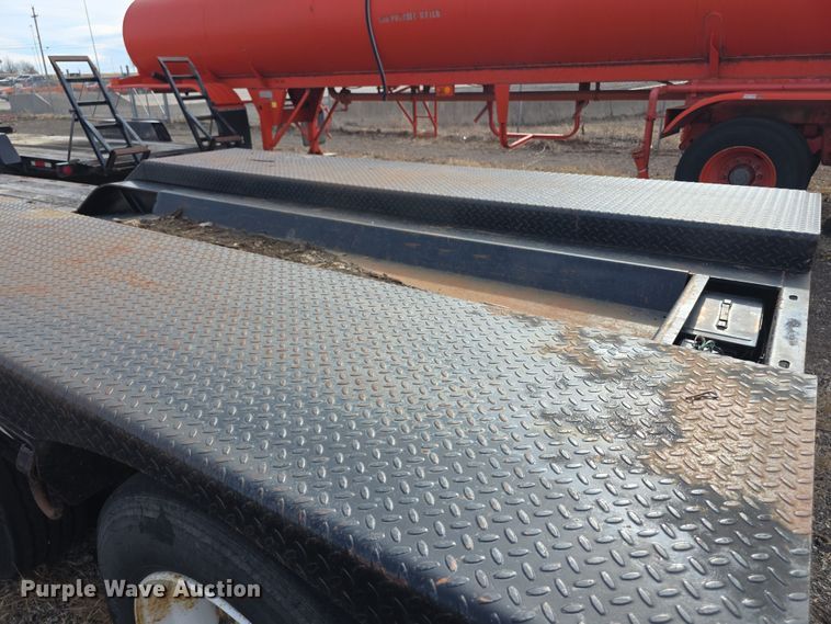 image for item FI0872 2004 Load King 553SS lowboy equipment trailer