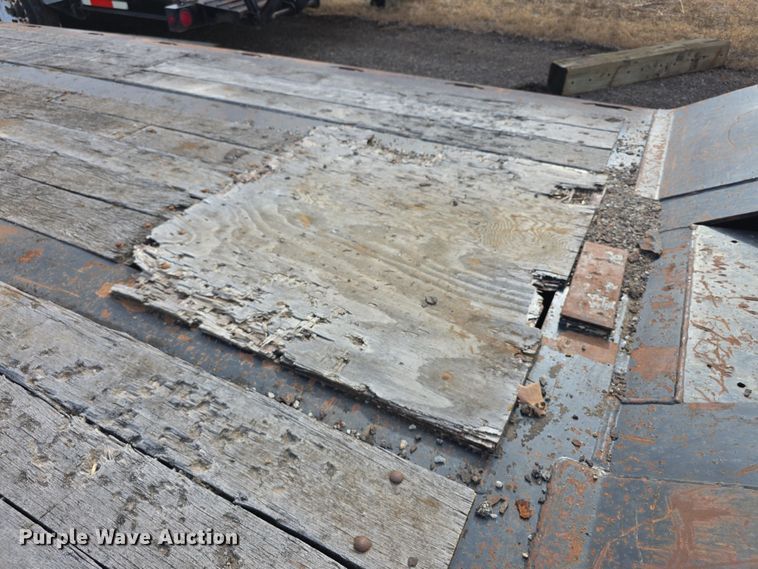 image for item FI0872 2004 Load King 553SS lowboy equipment trailer