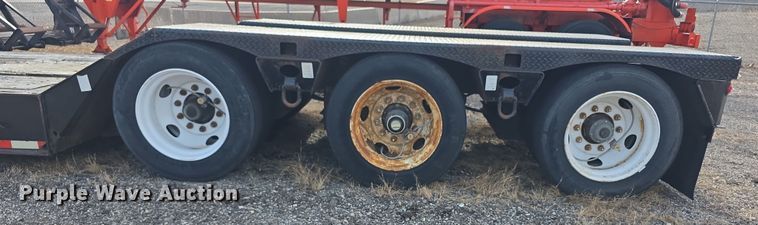 image for item FI0872 2004 Load King 553SS lowboy equipment trailer
