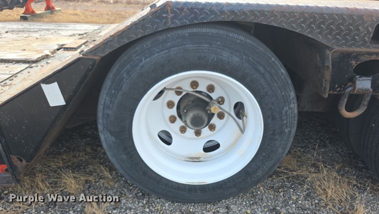 image for item FI0872 2004 Load King 553SS lowboy equipment trailer