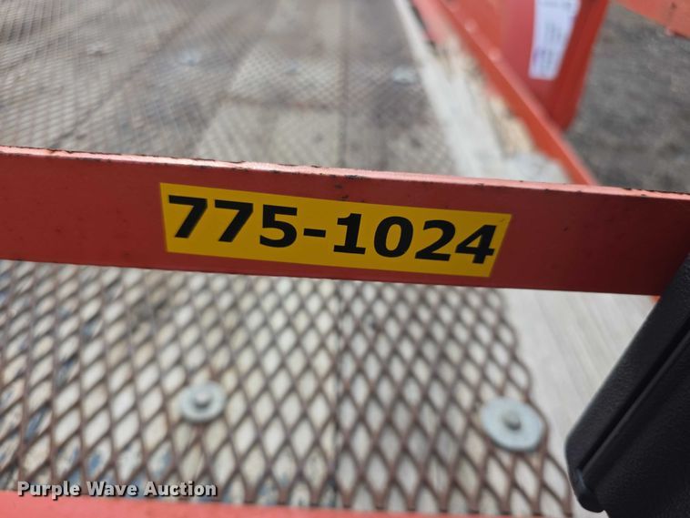 image for item FI0874 1993 Fannin tilt deck utility trailer