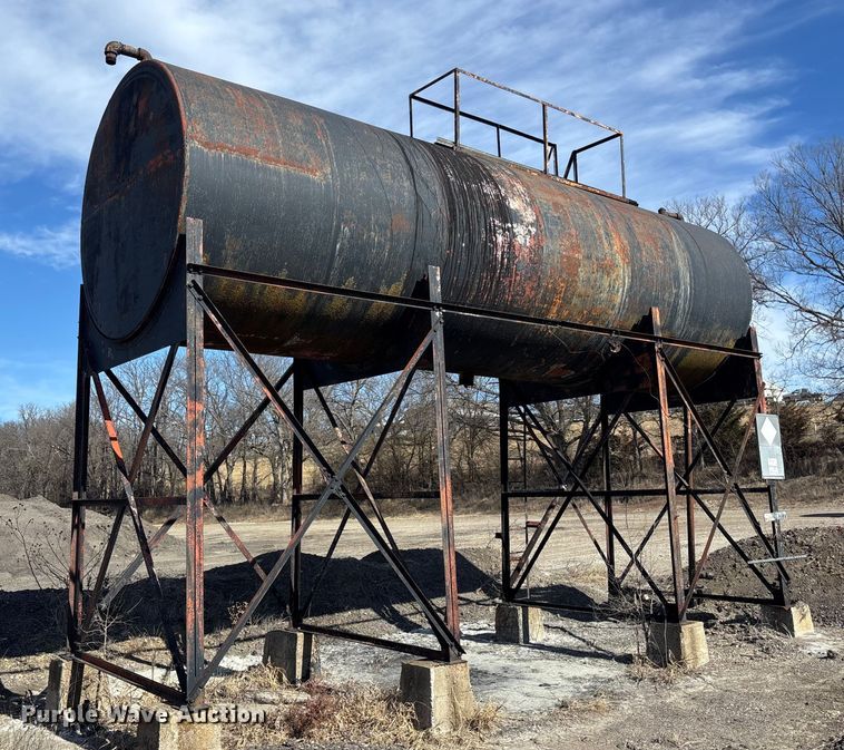 image for item FO3573 Asphalt storage tank