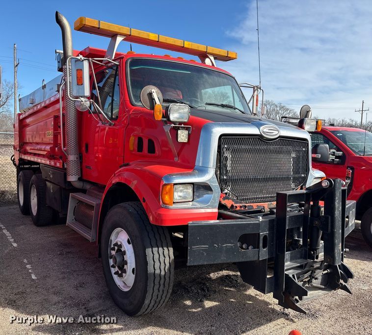 image for item NK9039 2009 Sterling L7500 Series dump truck