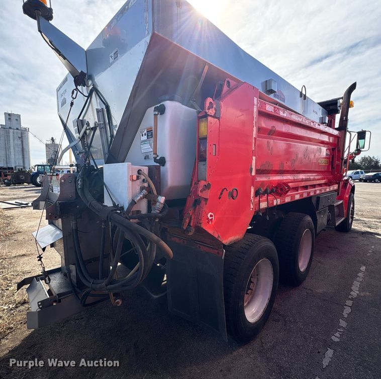 image for item NK9039 2009 Sterling L7500 Series dump truck