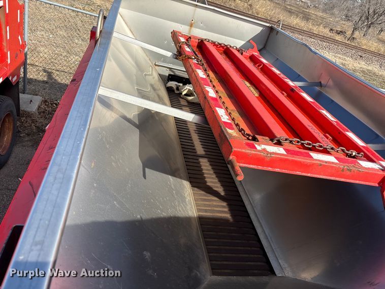 image for item NK9039 2009 Sterling L7500 Series dump truck