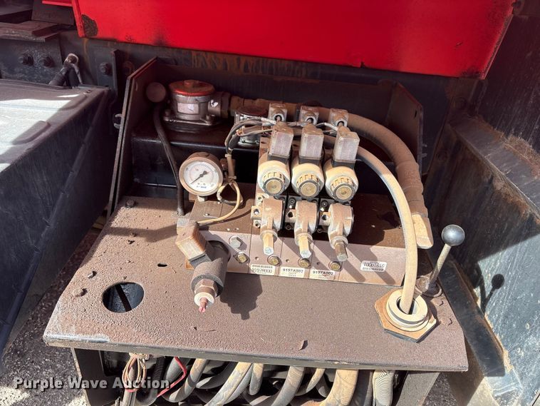 image for item NK9039 2009 Sterling L7500 Series dump truck