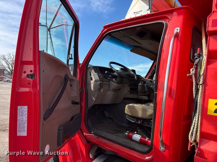 image for item NK9039 2009 Sterling L7500 Series dump truck