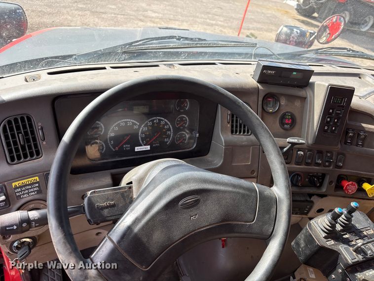 image for item NK9039 2009 Sterling L7500 Series dump truck