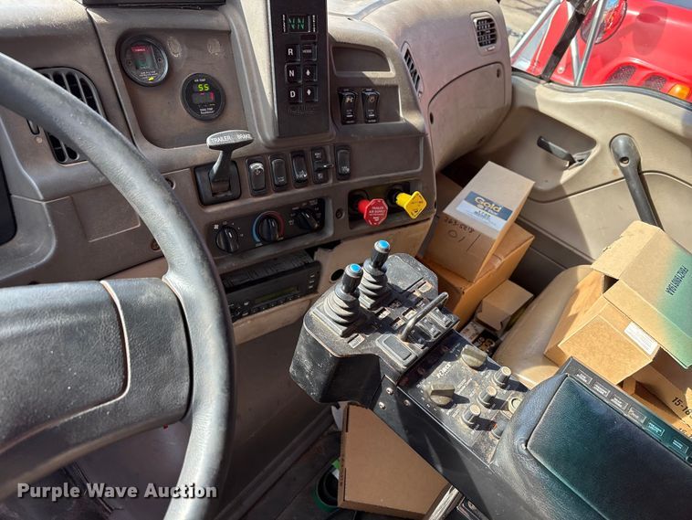 image for item NK9039 2009 Sterling L7500 Series dump truck