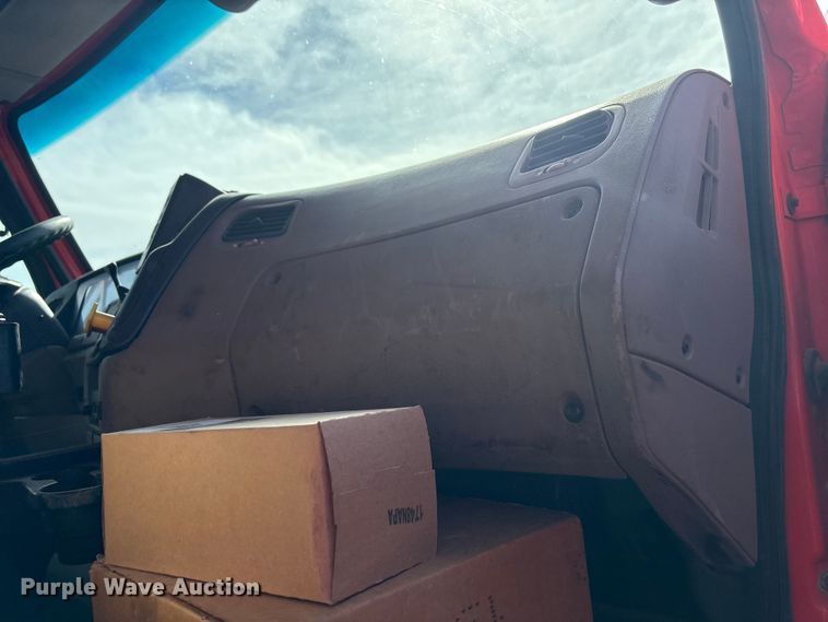 image for item NK9039 2009 Sterling L7500 Series dump truck