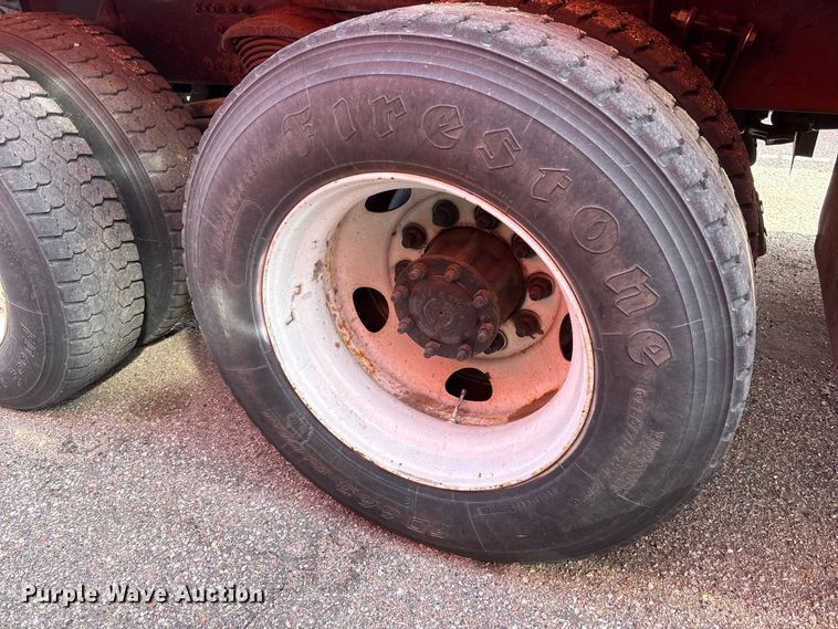 image for item NK9039 2009 Sterling L7500 Series dump truck